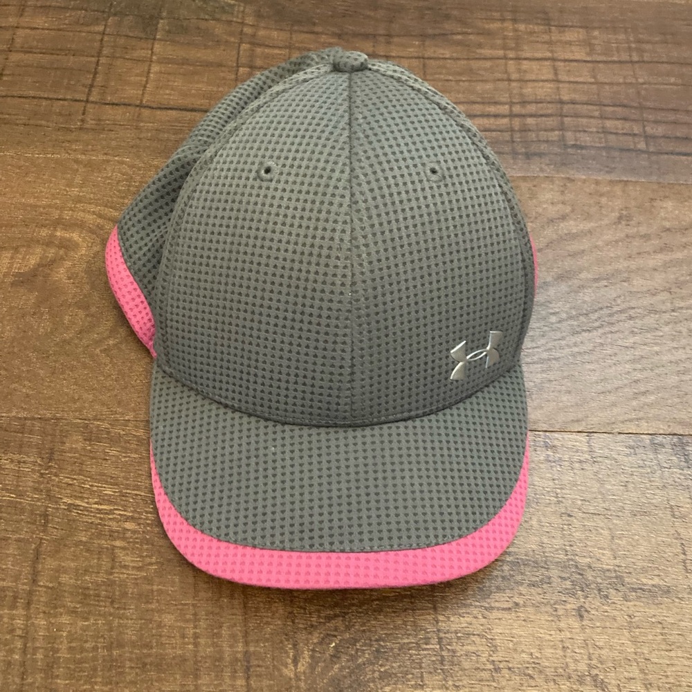 Under Armour Performance Hat Adjustable StrapBack Gray Pink EUC Women’s OSFM